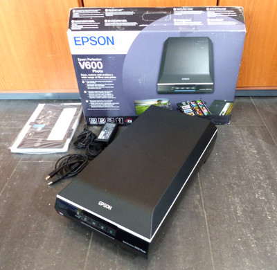Epson Perfection V600 J252A Photo Flachbettscanner Foto Scanner schwarz #B