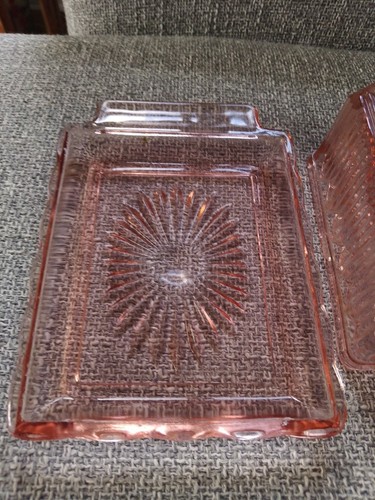 Beautiful Vintage Peach Pink Glass Butter / Cheese Dish Art Deco 1930s Pressed? - Picture 8 of 10