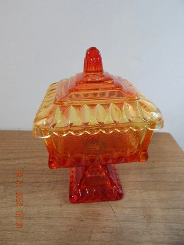 Amberina Glass Pedestal Candy Dish Lidded Covered wedding cake box 3 1/4"
