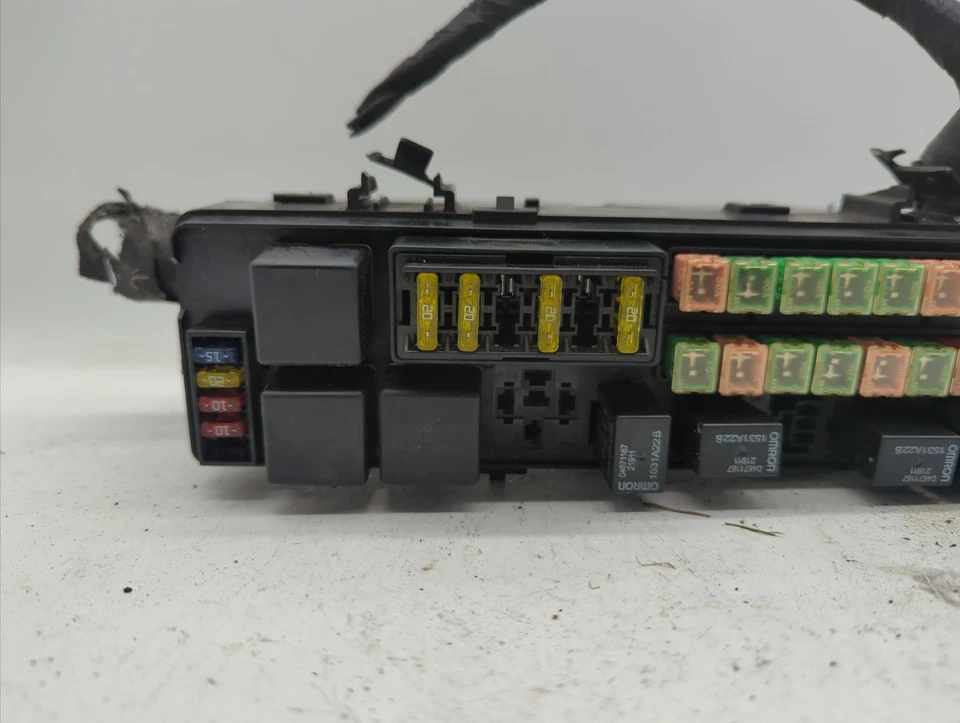 Chrysler Lhs 2000-2001 caja de fusibles caja de fusibles módulo de relé FUQPC Foto 2 de 4