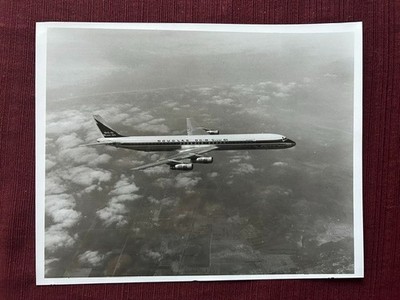 Douglas DC-8-61 8x10 photo