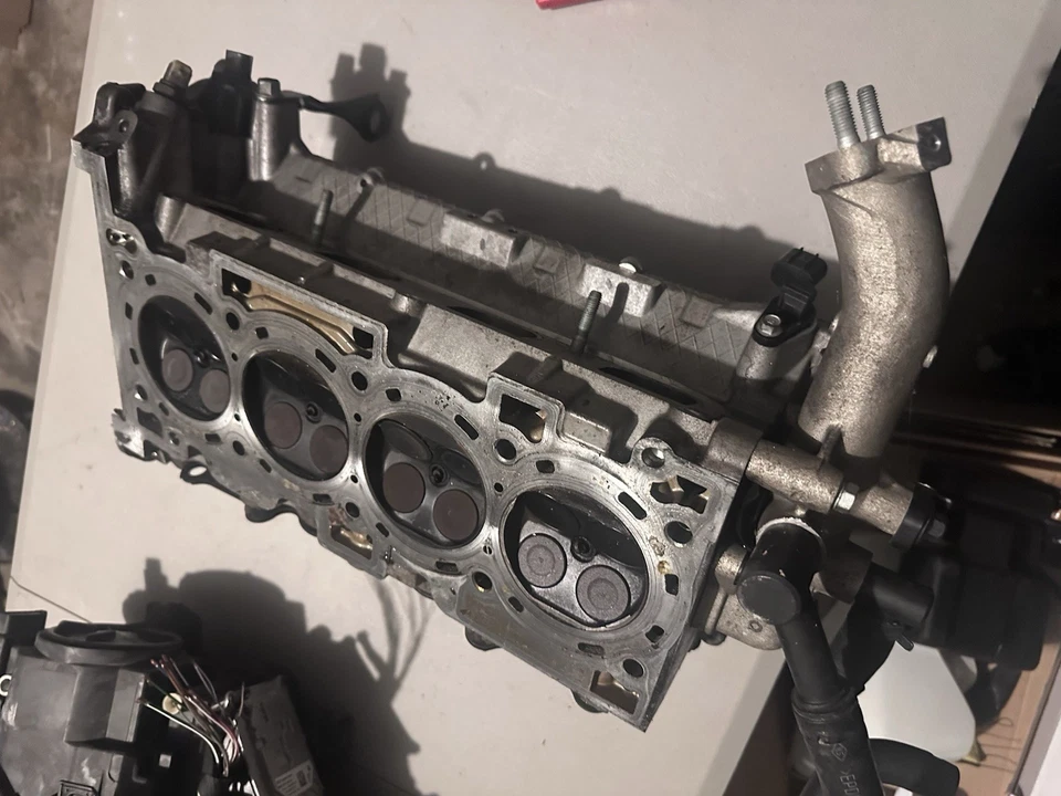 Conjunto de culata Hyundai Genesis Coupé 2,0 L L4 Turbo 2010-2014 G4KF OEM Foto 4 de 4