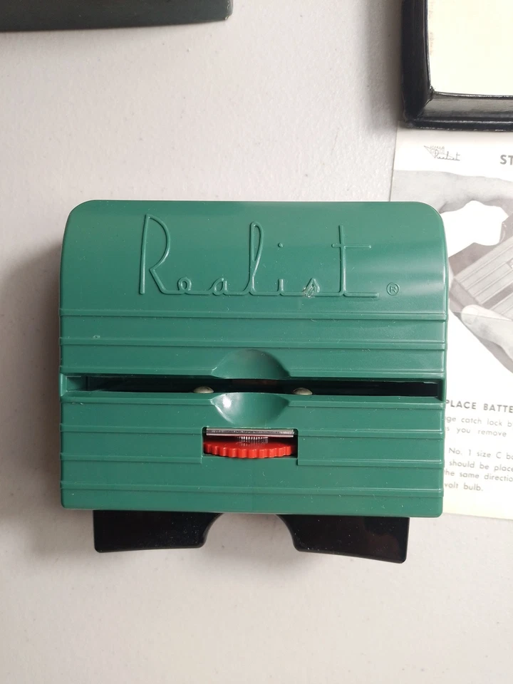 VINTAGE STEREO REALIST HANDI-VIEWER FOR SLIDES MODEL ST-63A Untested As Is - Image 2 of 4
