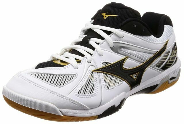 mizuno badminton shoes