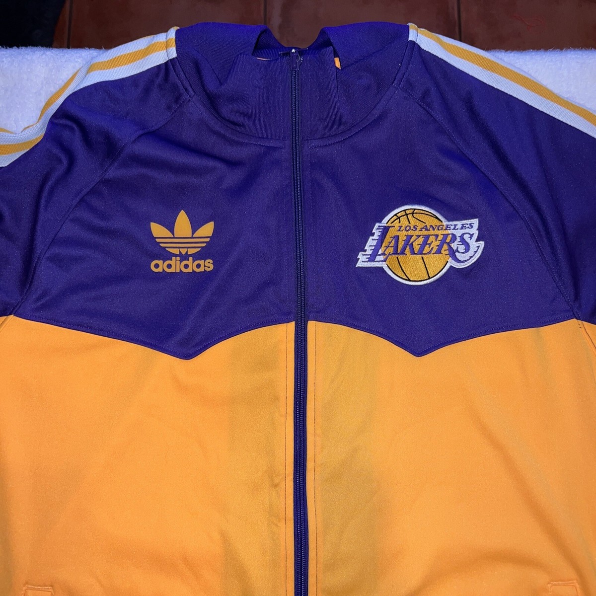 RARE:::Adidas Los Angeles Lakers Jacket Size XL. NICE!!!!!!!! | eBay
