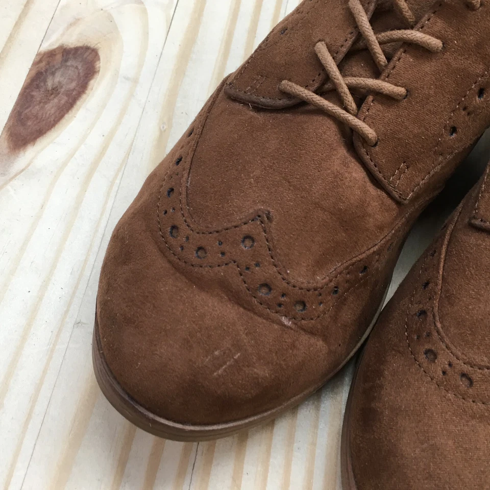 Mossimo Supply Co. Zapatos para mujer 9,5 punta de ala Oxford marrón almendra punta con cordones bajos Foto 4 de 4