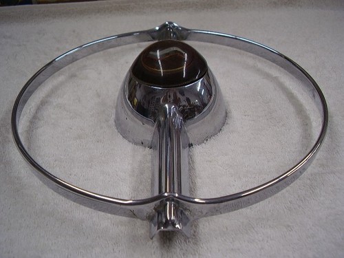 1946 1947 1948 1949 1950 STUDEBAKER HORN RING AND CENTER - Picture 3 of 5