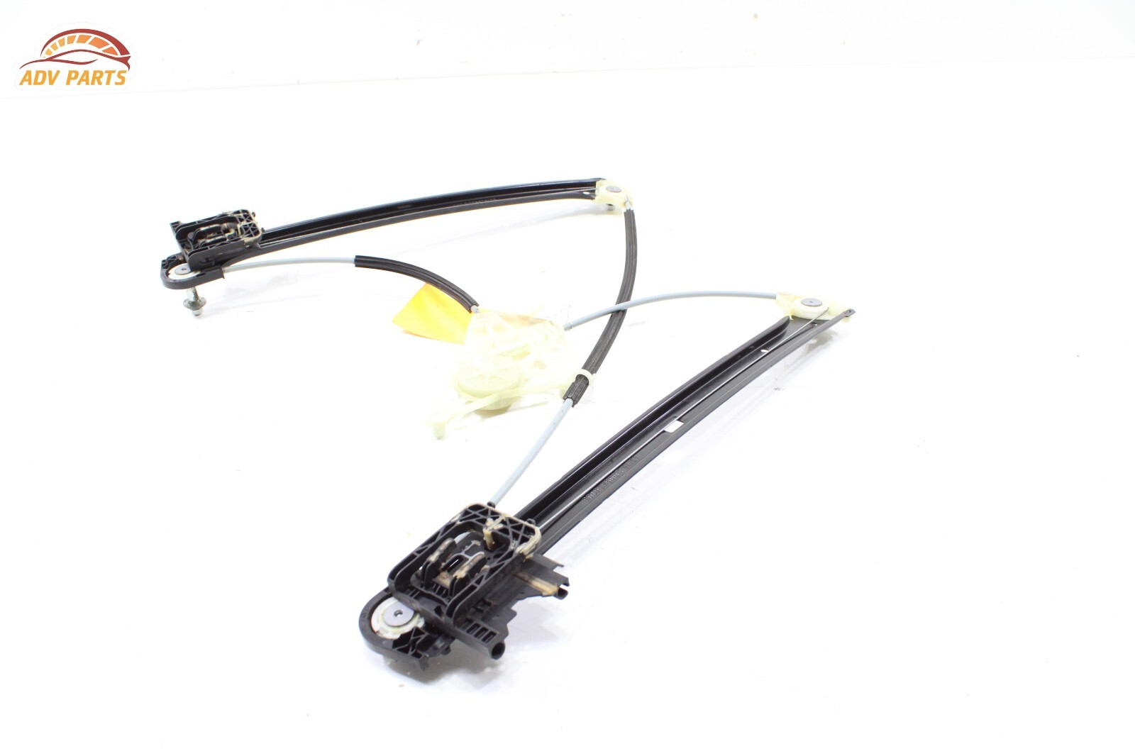 2017 - 2020 BENTLEY BENTAYGA REAR RIGHT PASSENGER SIDE DOOR WINDOW REGULATOR OEM
