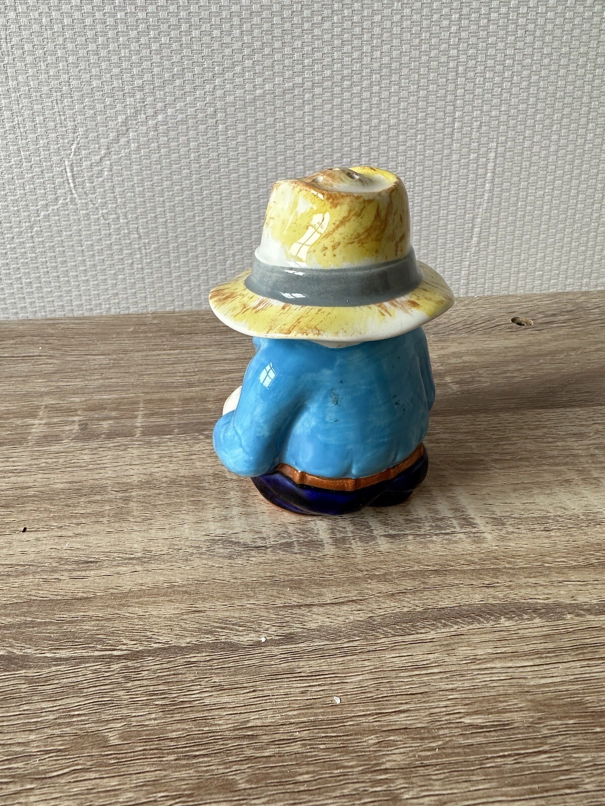 Novelty Salt And Pepper Pots eBay