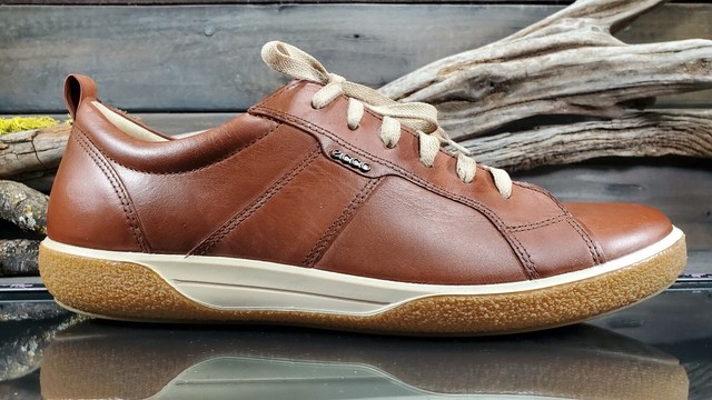 ecco leather sneakers womens