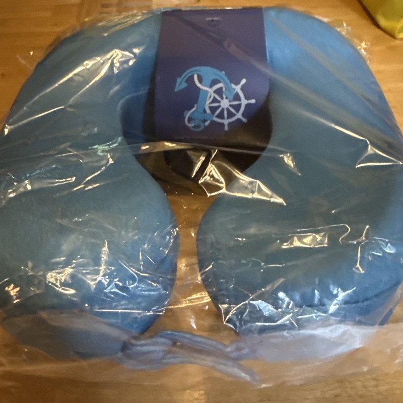 Amica Memory Foam Travel Pillow 