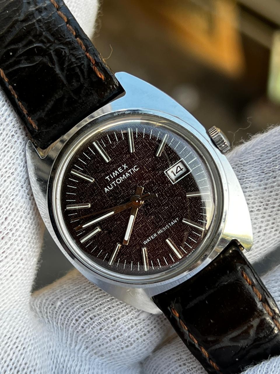 Dial Viscount 1970s Burgundy Rare Rare Textured Timex Vintage Watch Automatic - vintagewatches.pk