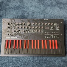 Korg - Minilogue Bass, 37-Key Polyphonic Analogue Synthesizer