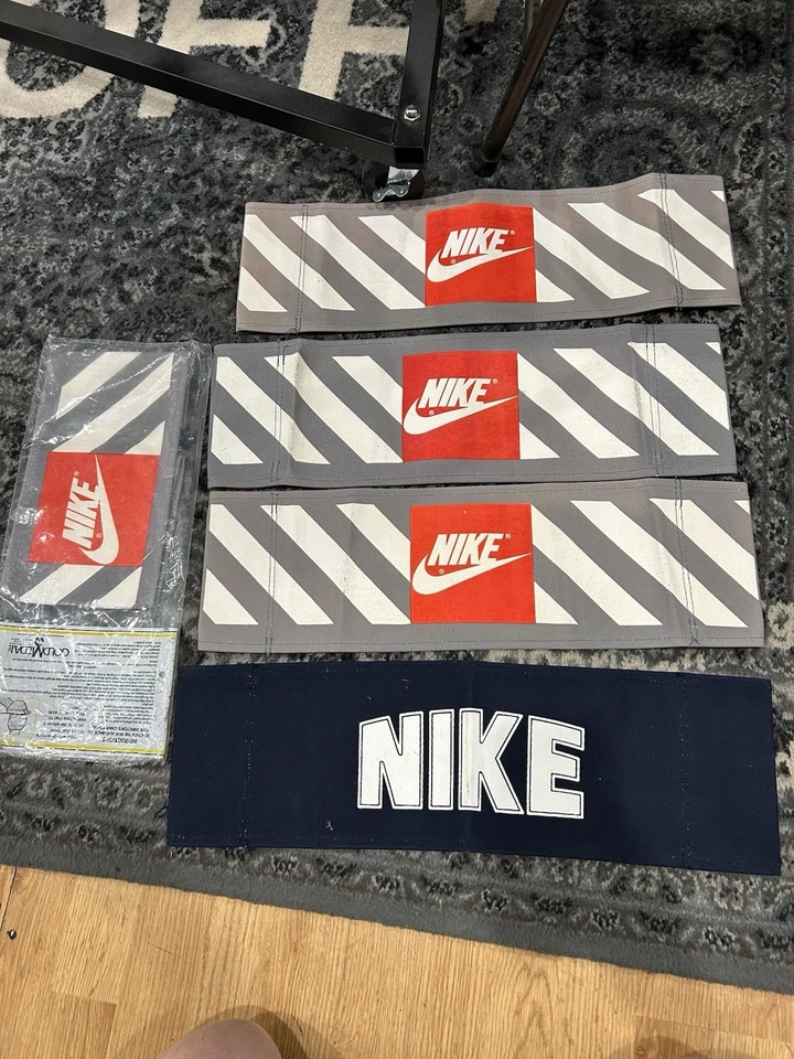 Prestine Vintage Nike Director Chairs The Badger Chair Gold Medal Furniture  - Image 3 of 4