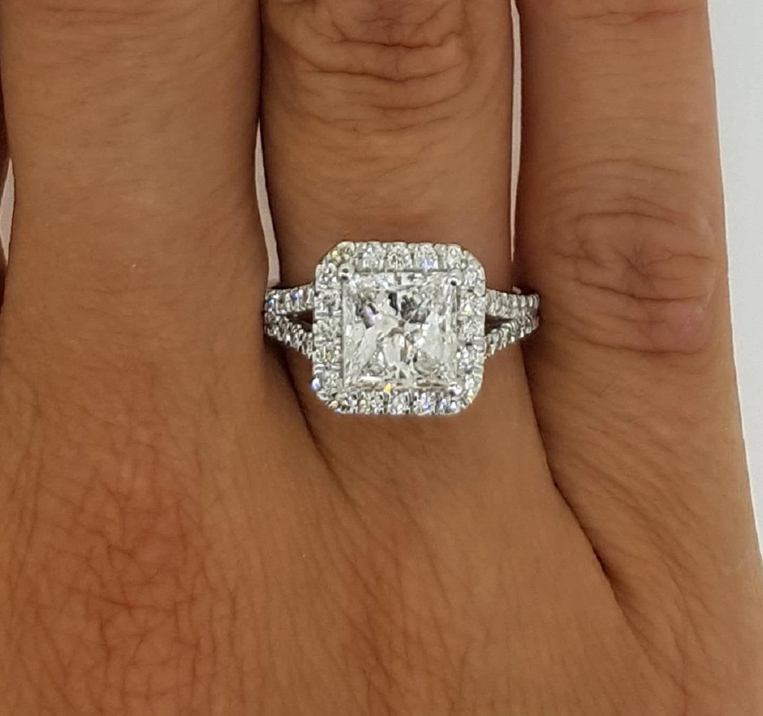 Split shank halo hotsell princess cut engagement rings