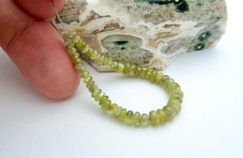 STUNNING CATS EYE CHRYSOBERYL BEADS - BEAUTIFUL ORGANIC COLOR AND GLOW 21.25cts - Picture 5 of 7