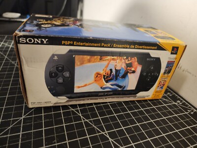 PSP-1000カセット付き 楽天市場】【PSPソフト5本セット！】PSP-1000 すぐに遊べる ソフト被り