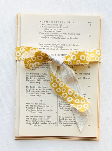 Vintage Paper Kit, Over 25 Vintage Book Pages, Art Collage, Junk Journal, Cards