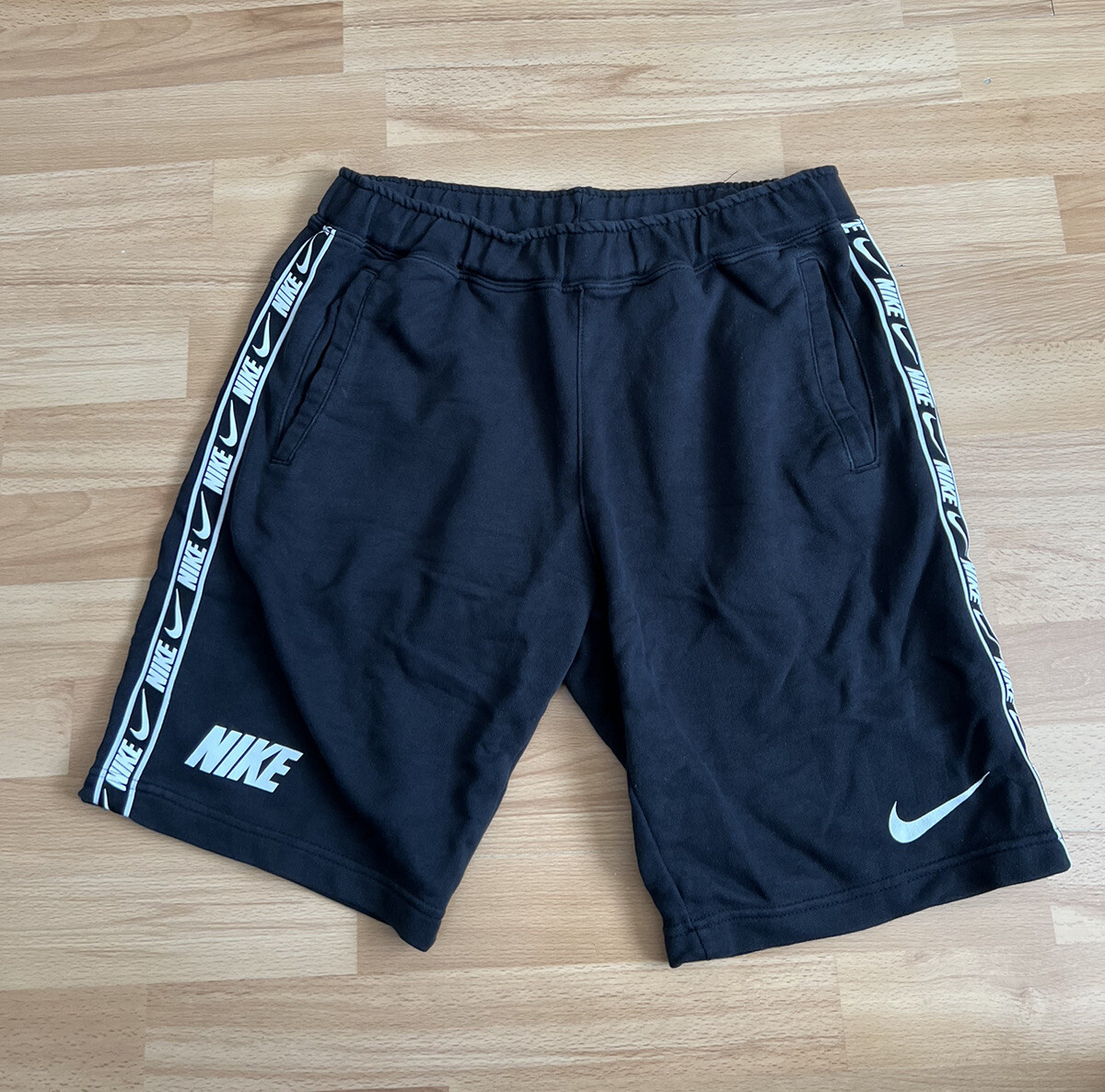 nike repeat fleece shorts blue