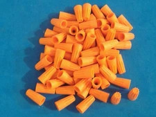 LOT OF 100 GARDNER BENDER ORANGE  WIRE CONNECTORS TWIST ON CONICAL NUTS