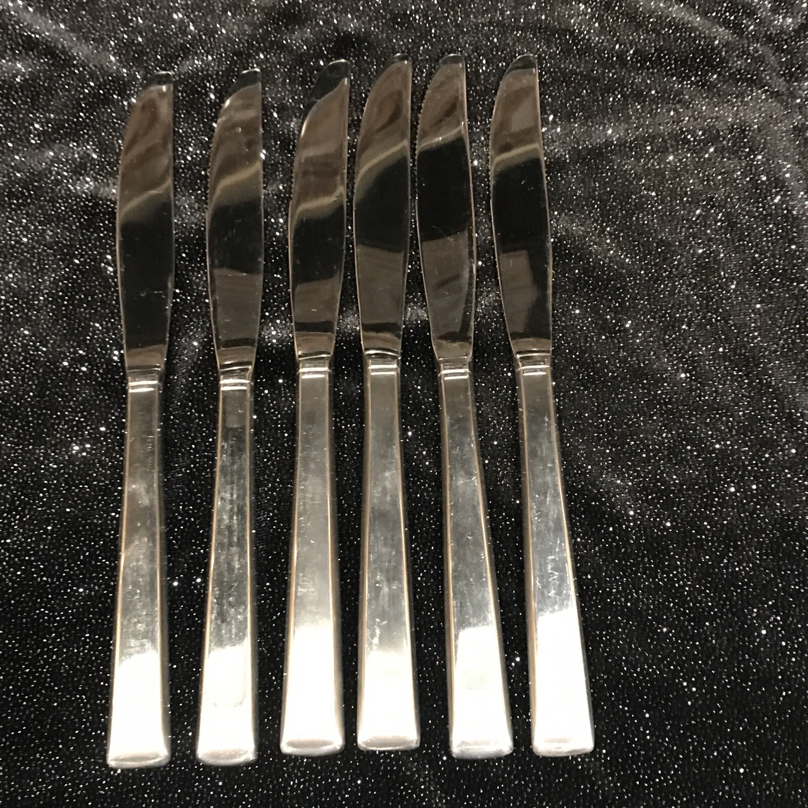 Korea 18-8 Stainless Steel 6 Piece Partially Serrated Knives