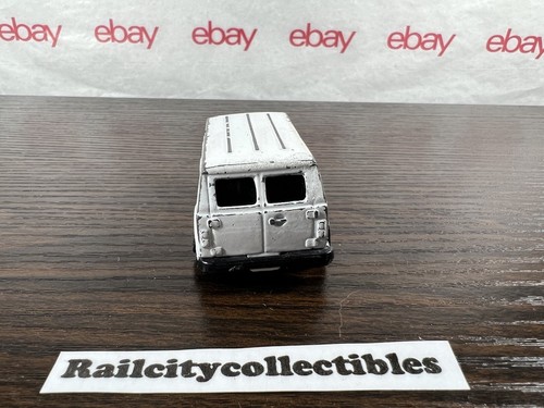 Vintage unbranded white ambulance S - 8637 - 1:64 - Picture 5 of 7