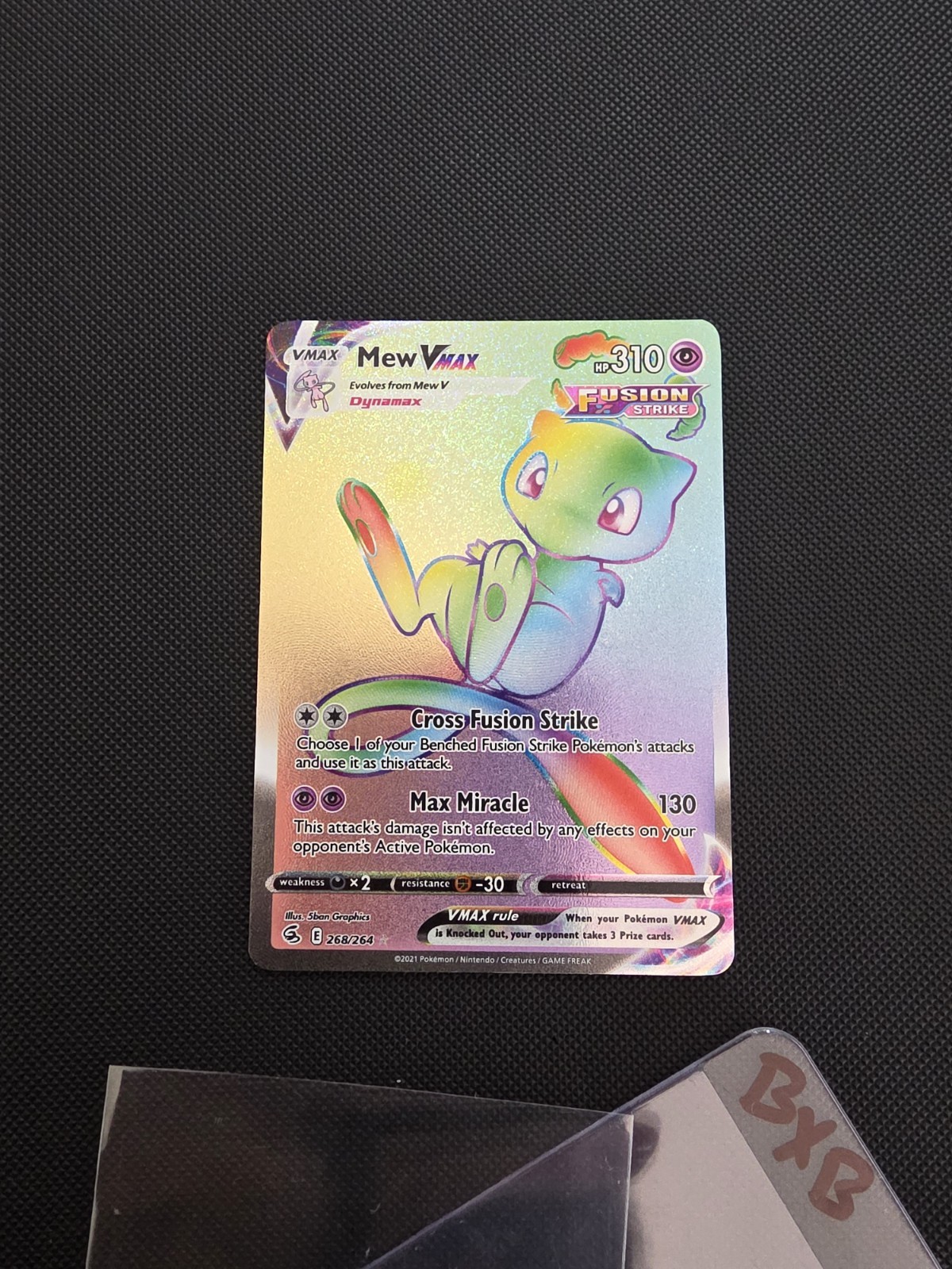 Pokémon Card Mew VMAX Rainbow Secret Rare Holo Fusion Strike 268/264 NM