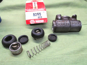 NAPA 8265 Right Front Brake Wheel Cylinder 1" x 1-1/8" 1940 Ford - READ!!