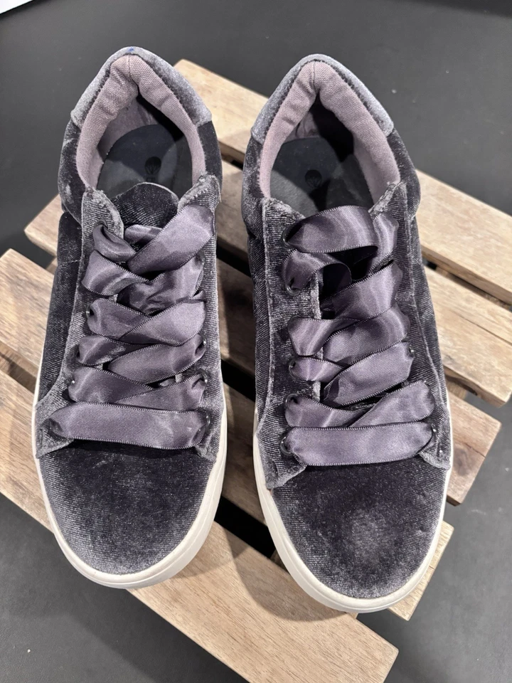 Big Buddha 女式 7 天鹅绒灰色运动鞋丝带鞋带厚底舒适鞋 — 第 2/4 张图片