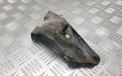 VW GOLF VI 5K1 Kotflügelhalter vorne rechts 5K6821136A 1.60 Diesel 28392589