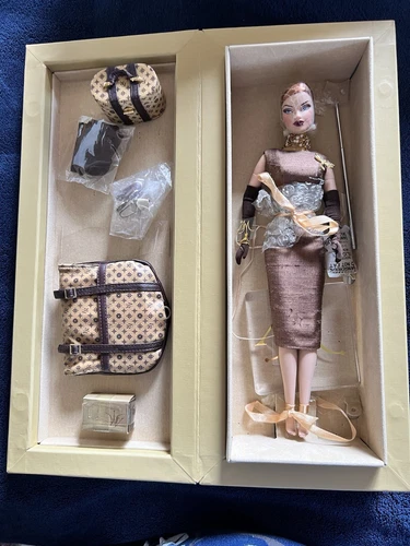 Traveler by Nature Véronique Perrin Fashion Royalty Doll