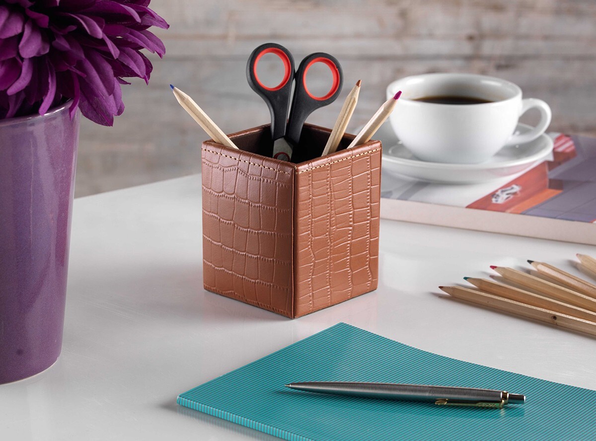 TAN BROWN CROCODILE LEATHER PEN CUP PENCIL POT DESK ORGANISER DESK TIDY