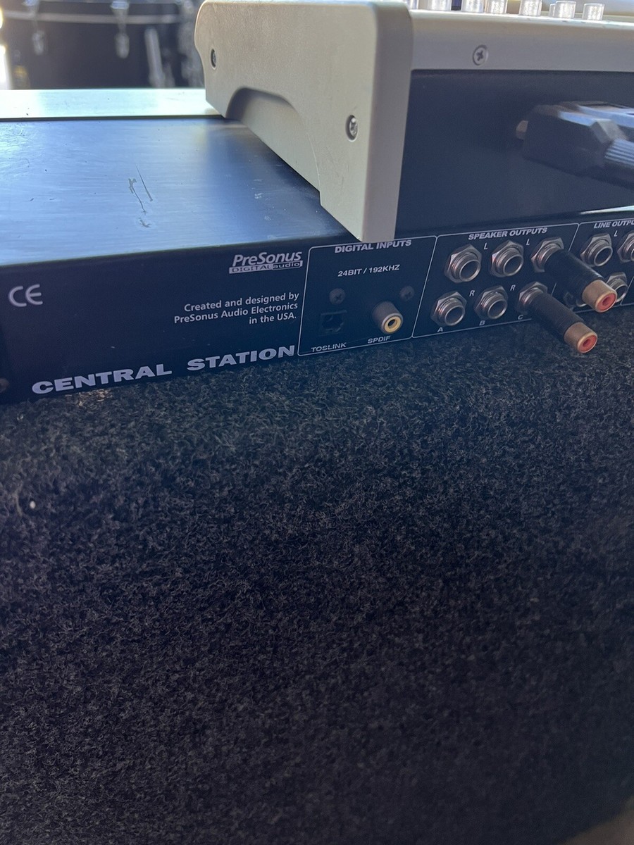Presonus Central Station Plus Studio Monitoring Interface w Presonus Central Station Plus Studio Monitoring Interface w