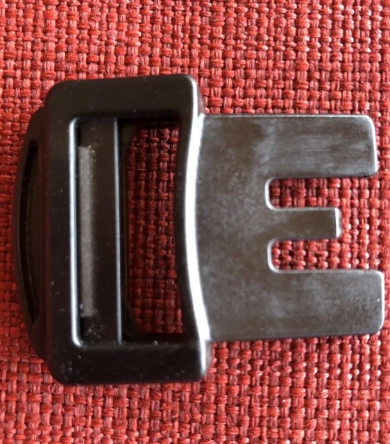 One Graco Fast action Click & Go Stroller Replacement Side Seat Belt