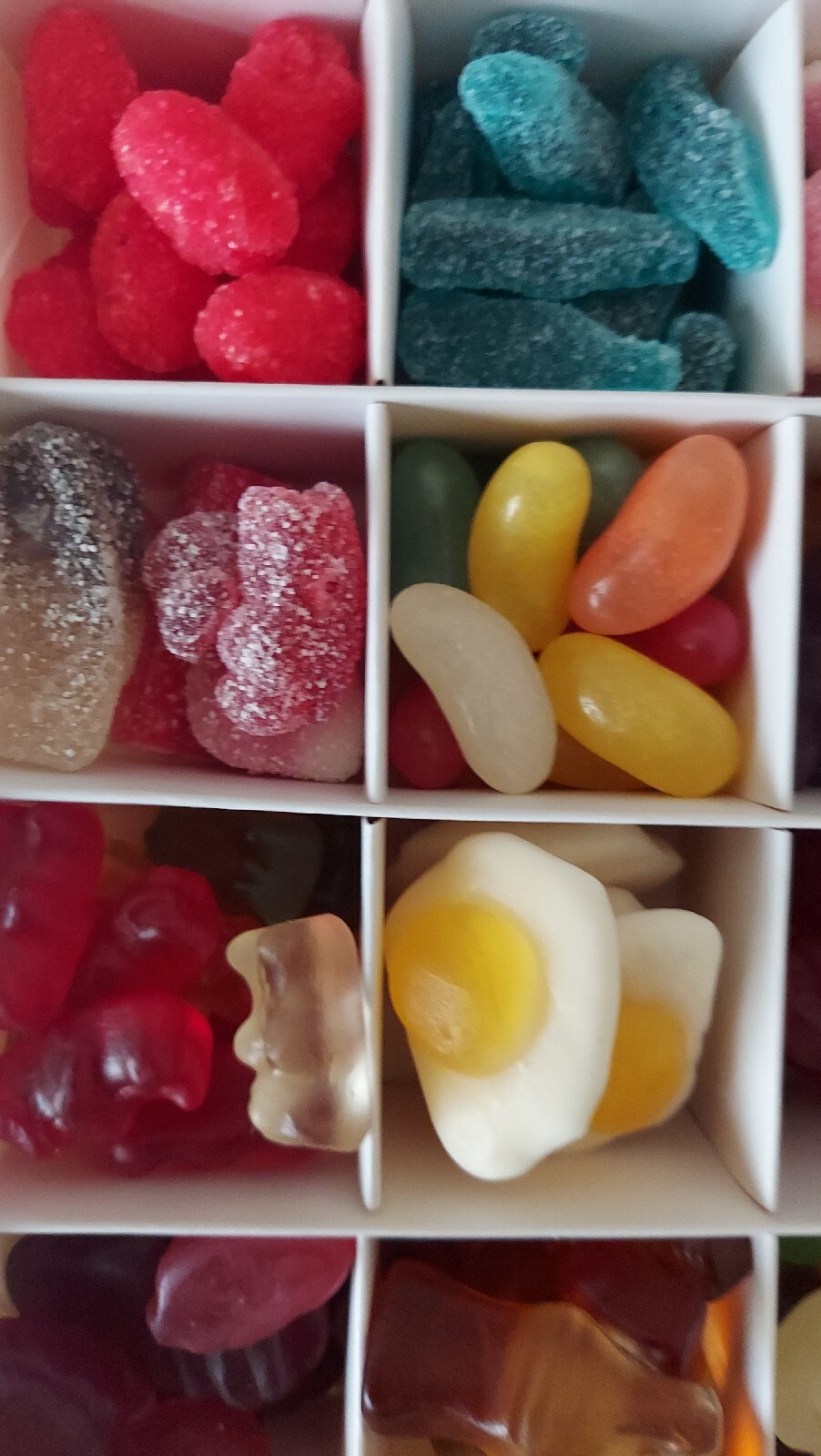 Pick N Mix Sweets Gummy Candy Box Party Gift Jellies, 16 sections 400g