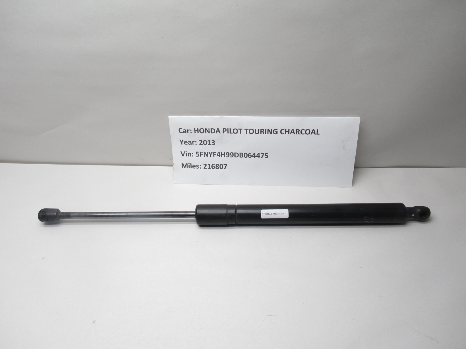 2013 Honda Pilot Rear Hatch Lift Supports Struts 74820-SZA-A21 OEM