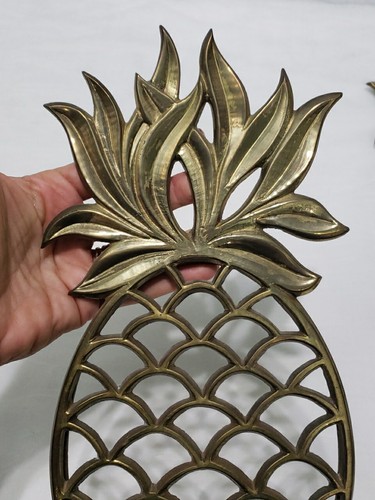 Vtg Brass Pineapple Wall Sconce Candle Holders Large Heavy Ornate Tropical 17" - Picture 8 of 17
