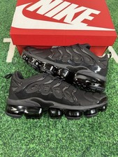 Brand New NikeAir Vapormax Plus "Triple Black" Comfortable men shoes with box