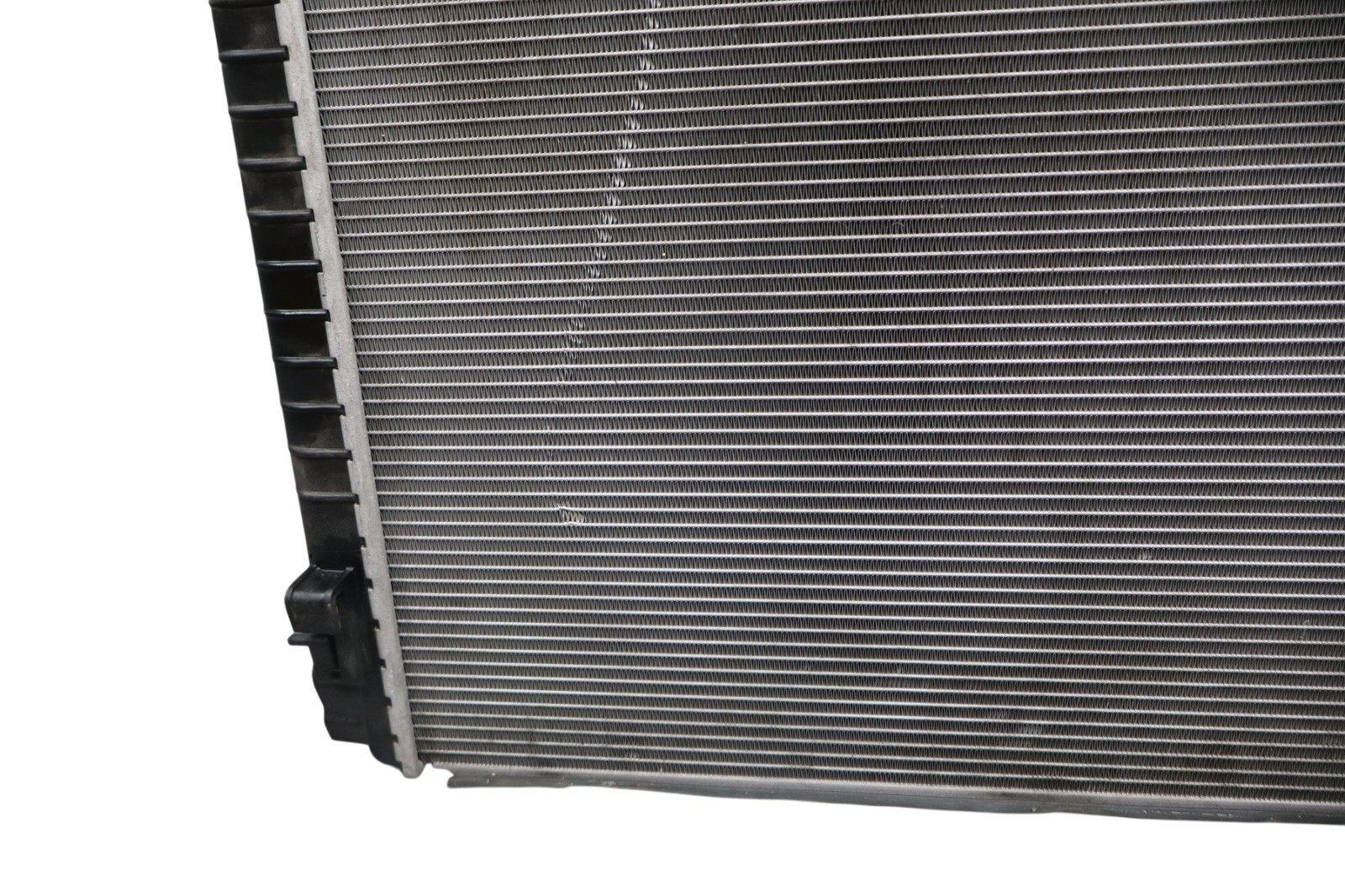 14-22 Maserati Ghibli Front Engine Cooling Radiator Assembly 670038340 Oem