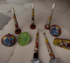 Vintage Lot Of 9 Tin Litho Party Noise Makers Toys Shakers Clappers Horns  