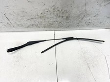 BMW 3-Series 2016 Wiper Blade w000027229d, Genuine FR2447080-08