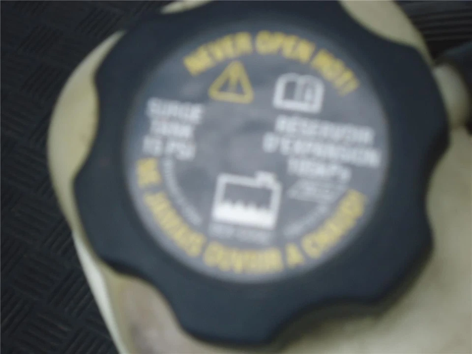 Chevrolet Cavalier 1999-2005 2,2 L OEM botella de depósito de refrigerante Foto 4 de 4