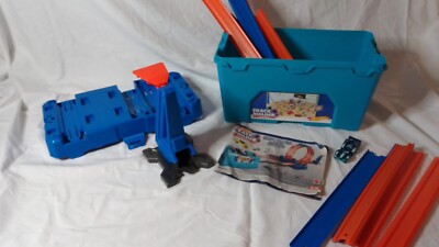 Hot Wheels Track Builder Unlimited Super Multi-Looping-Box mit Starter