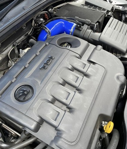 2.0 TDI Turbo Inlet Hose (VW/ SKODA/ SEAT/ AUDI) - Picture 3 of 5