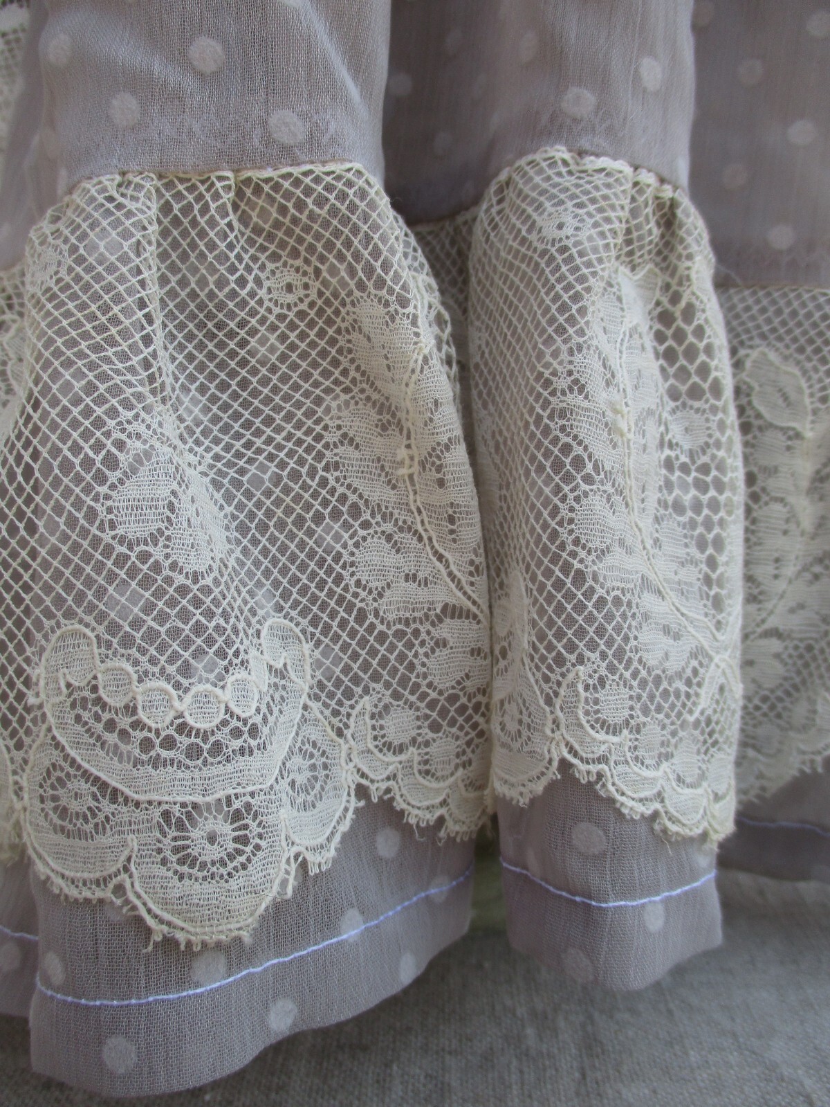 Jolie Robe Pour Poupée Ancienne - Occasion, Vintage