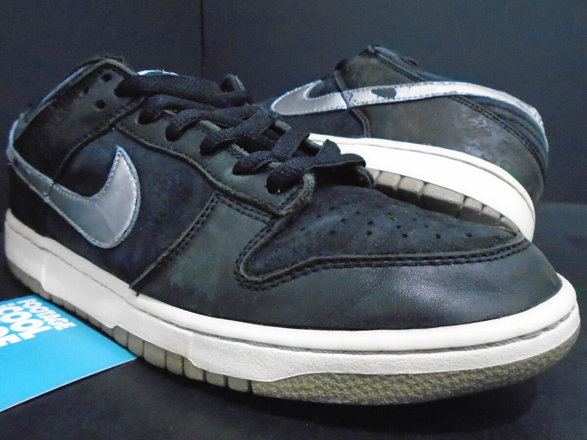 NIKE DUNK LOW PREMIUM SB TAKASHI 2 BLACK METALLIC SILVER NIKE DUNK LOW PREMIUM SB TAKASHI 2 BLACK METALLIC SILVER