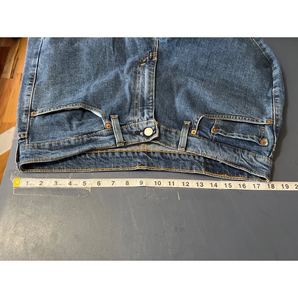 Levi Strauss 505 Mens 36x34 Blue Denim Straight Fit Jeans Pants - Image 2 of 4