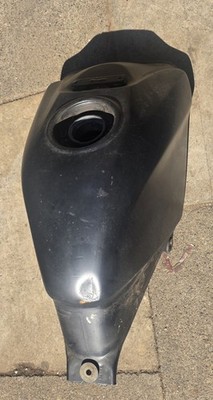 CBR125 Benzintank Kraftstofftank aus einem 2005 Fahrrad