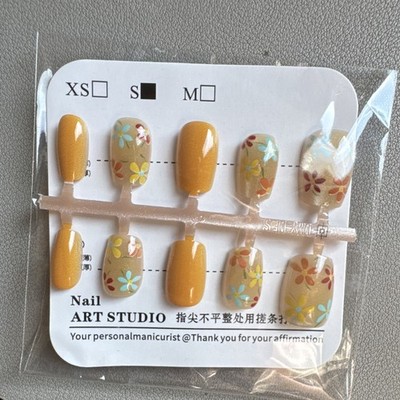 Nail ART STUDIO Artificial Nails Oval Short Full Cover Floral Beige/Yellow