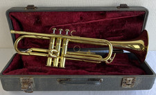 YAMAHA YTR-233 Bb Trumpet w/case